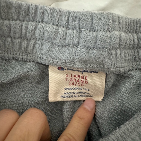 Short champion joggers - Picture 2 of 3